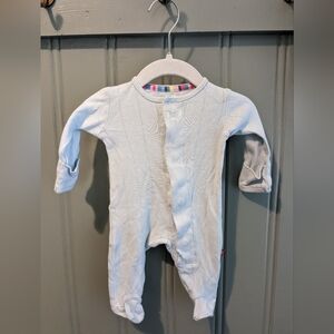 Magnetic me Organic sleeper